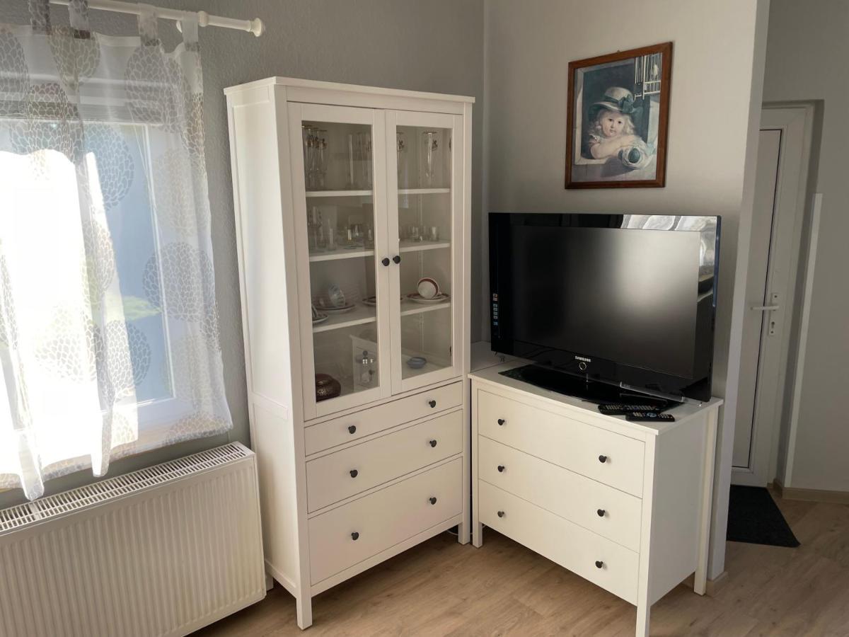Schoener Ferienbungalow Umgeben Von Natur Und Nicht Weit Zur Ostsee Neubukow Exterior foto